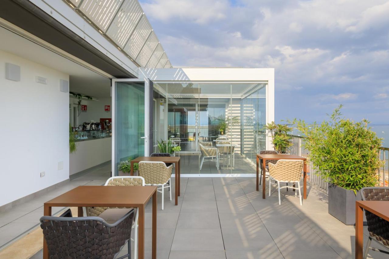 ליגננו סביאדורו Diva Hotel Lignano - Adults Only מראה חיצוני תמונה